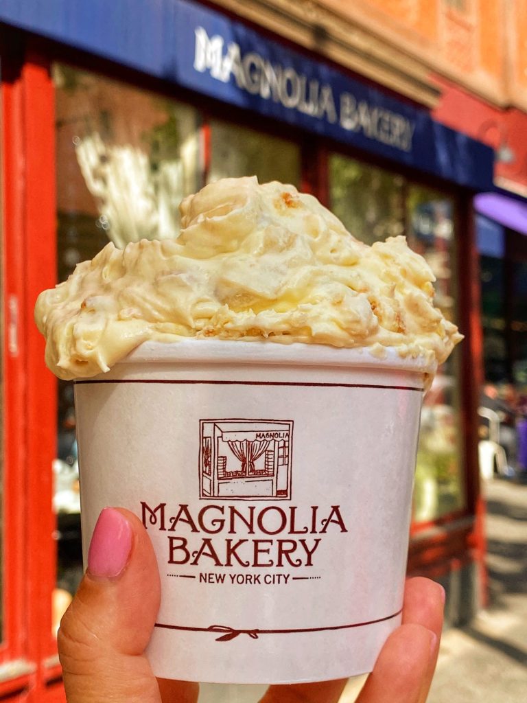 TOP 10 PLACES YOU MUST EAT IN NYC ON YOUR NEXT GIRLS TRIP featured by top US food blog, Food Diary of a City Girl: Magnolia Bakery