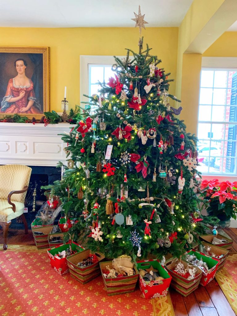 Best Things to Do in Edenton NC at Christmas featured by top North Carolina blog, Food Diary of a City Girl.