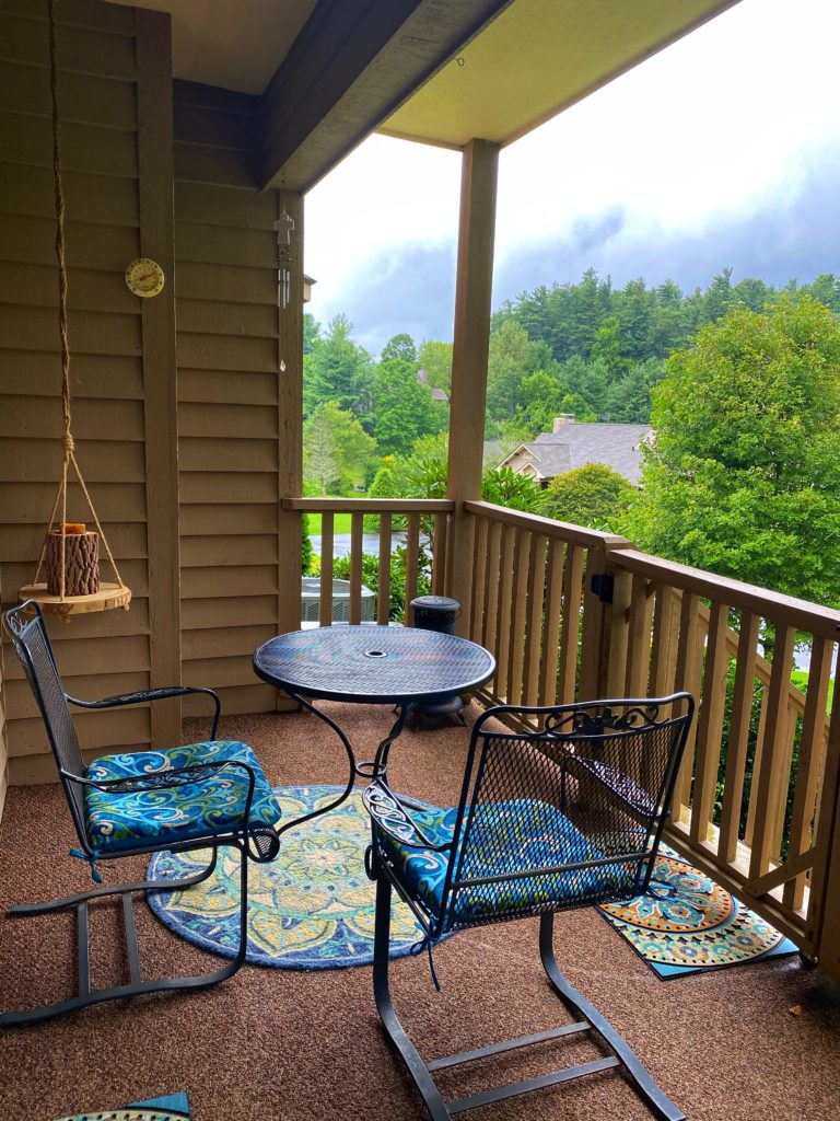 Chetola Resort at Blowing Rock Review featured by top NC travel blogger, Food Diary of a City Girl