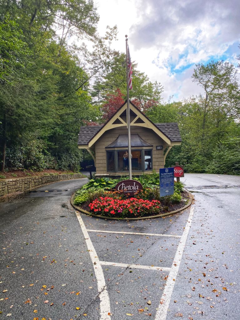 Chetola Resort at Blowing Rock Review featured by top NC travel blogger, Food Diary of a City Girl